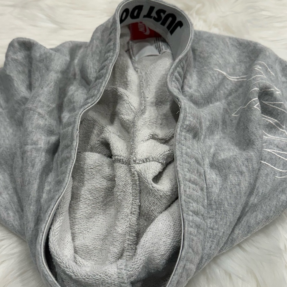Nike Sweat Shorts Soft Heather Grey Size XS - Picture 7 of 13